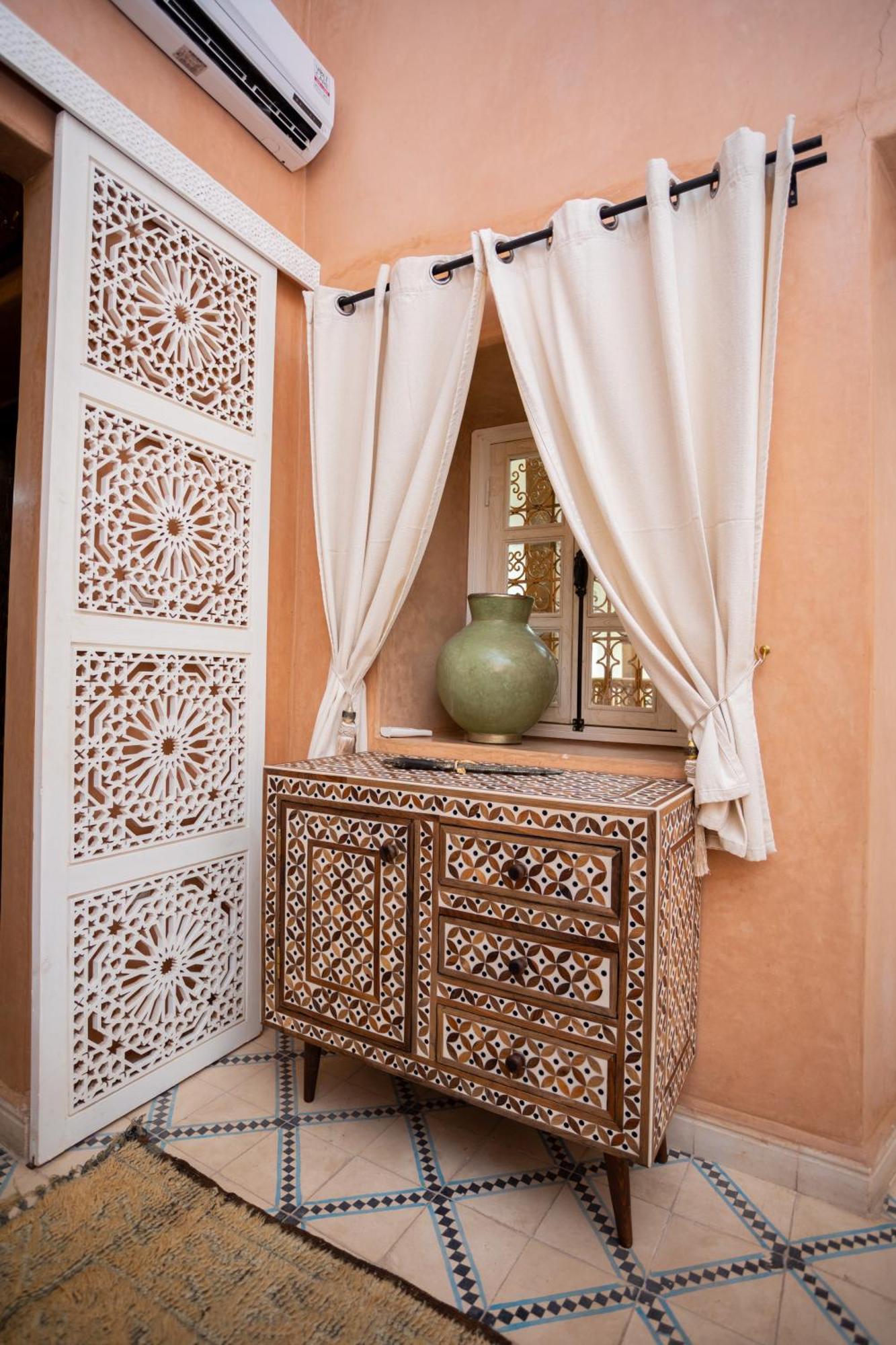 Riad Miss Caracal Marrakesh Exterior photo